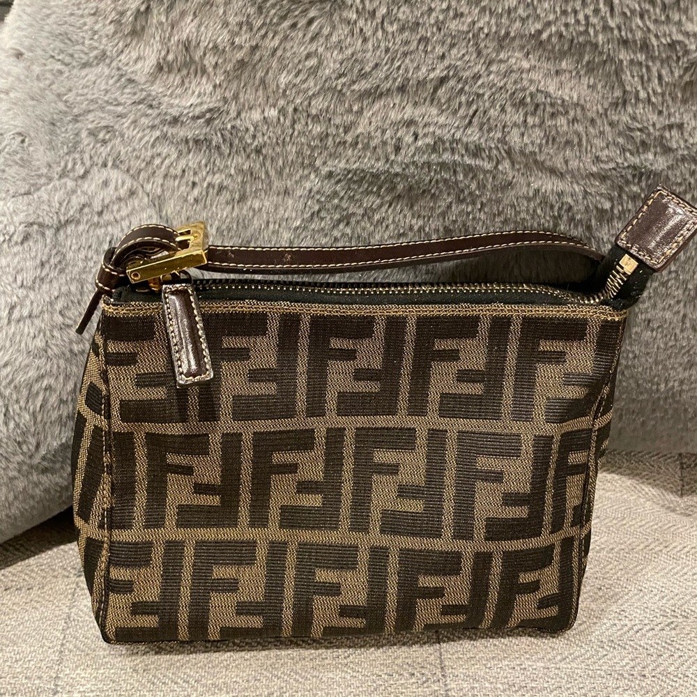 Vintage Fendi mini baguette